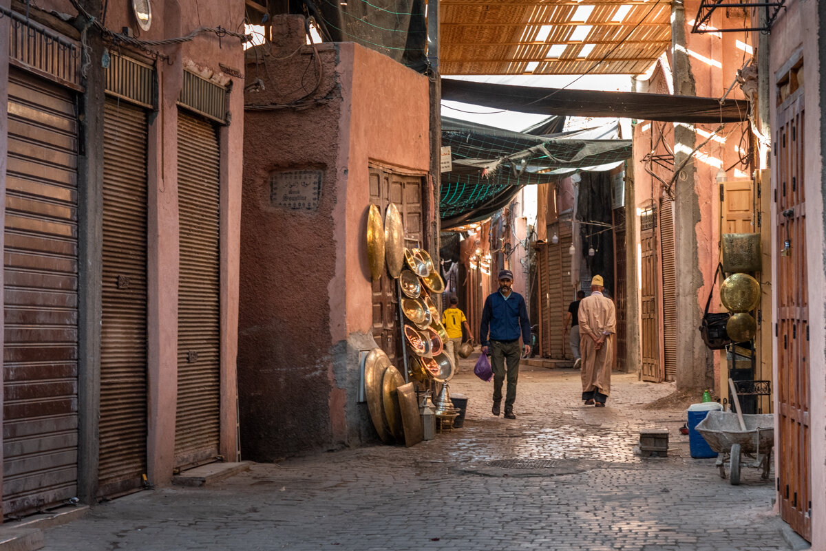 Dans une ruelle de la médina de Marrakech